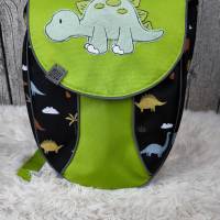 Kindergartenrucksack / Kindergartentasche Dino, grün, 2-6 Jahre Bild 1