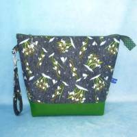 Projekttasche  L mit Schneeglöckchen (grün) | Handarbeitstasche mit Reißverschluss | Beutel für unterwegs | Kulturtasche Bild 3