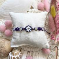 Happy Flower - Größenverstellbares Armband mit Glasperle „Margerite“, Edelsteinen und Rocailles Bild 1