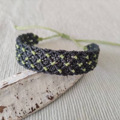 Makramee Armband für den Mann in schwarz und grün
