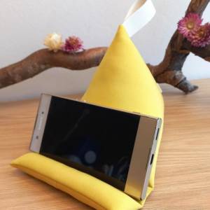 Handysitzsack gelb, Sitzkissen für Handy, Laptop und Tablet, Geschenk zu Ostern und Muttertag Bild 1