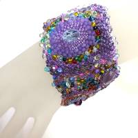 Breites Armband lila bunt Unikat handgefertigt Glas handgestickt boho handmade Bild 2