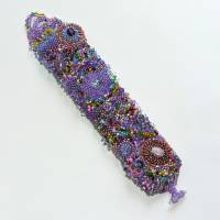 Breites Armband lila bunt Unikat handgefertigt Glas handgestickt boho handmade Bild 7