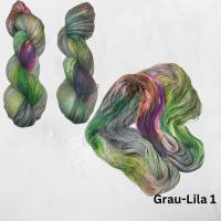 Kaleidoskop GRAU LILA - Handgefärbte Sockenwolle im Strang /100g Bild 2