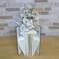 gefaltete Vase mit einem gemischten Papierblumenstrauß Dekoration Geschenk Buchkunst Buchdeko Bild 3
