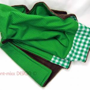 Kuscheldecke braun grün weiß Vichykaro, Geschenk Junge Mädchen Geburtstag, handmade by BuntMixxDESIGN Bild 2