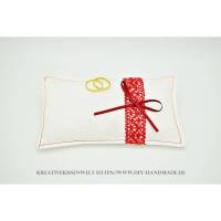 einfaches weißes Ringkissen mit roter Spitze für Hochzeit und Trauung, 18 x11 cm, Unikat Bild 1
