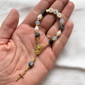 Rosenkranz klein mit Edelstein personalisiert mit Name Geschenk Kommunion Gebetskette religiöses modernes Geschenk Firmu Bild 2