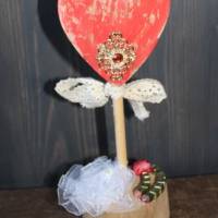 Geschenk Valentinstag HEIRATE MICH abstrakt gestalteter Herzaufsteller aus Holz m. Acrylfarbe im Shabby-Stil gestaltet Bild 5