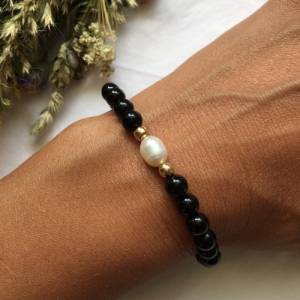 Edelstein Armband aus schwarzem Achat und vergoldeten Perlen, Süßwasserperlenarmband, Weihnachtsgeschenk für Freundin, G Bild 6