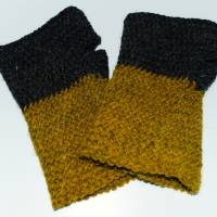 Handwärmer, Armstulpen aus handgefärbter Schurwolle, schwarz-gelb, Nadelbinden Bild 2
