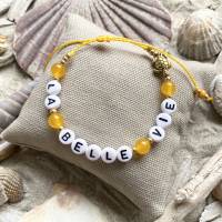 „Plaisirs de l‘été“ - Maritime Perlen-Armbänder in sommerlichen Farben mit Schriftzug Bild 5