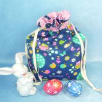 Süßer Krimskramsbeutel (L) mit bunten Eulen auf blau | Spielzeugbeutel für Kinder | Geschenkbeutel für Ostern Bild 2
