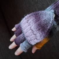 Handgestrickte Marktfrauenhandschuhe Bild 2