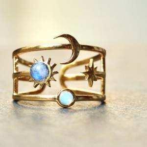 Himmlischer Ring mit Sonne Mond und Sterne / Mondstein Ring Gold / Opal Astrologie schmuck / Himmelskörper Ring Bild 1