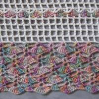 Großes Dreieckstuch aus weicher Wolle in tollen Farben, Stola, Poncho, gehäkelt Bild 4