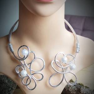 Aluminiumdraht-Halsreif , Halsreif silber , barockes Perlencollier,Medusa,offene Halskette, perlenkette silber,,Halsreif Bild 1