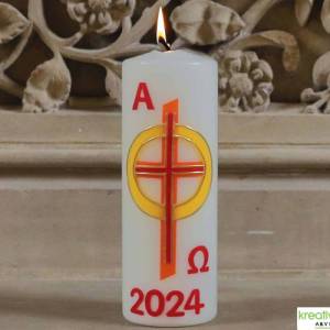 Strahlende christliche Osterkerze mit rot-orangenem Kreuz, gelb-goldenem Sonnenkreis und Alpha & Omega Bild 1