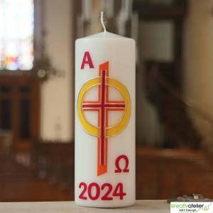 Strahlende christliche Osterkerze mit rot-orangenem Kreuz, gelb-goldenem Sonnenkreis und Alpha & Omega Bild 4