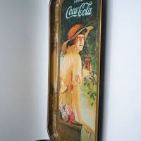 USA - Coca-Cola Sammlertablett von 1972 – Elaine von 1916 Bild 2