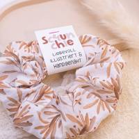 Scrunchie mit Blütenmuster Haarband Zweige - handgenähter Haargummi - Zopfgummi mit rosa Zweigen floral haar-schonend Bild 7