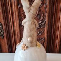 Keramik Hase auf Ei Handarbeit, Unikat 32 cm Bild 2