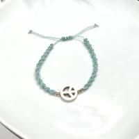 Handgeknotetes Makramee-Armband „Peace“, eisblau, größenverstellbar Bild 4