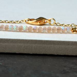 Armband Perlen rosa minimalistisch und zart als romantisches Geschenk für Sie Bild 8