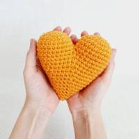 Gehäkeltes dekoratives Herz, Geschenke zum Valentinstag Bild 4