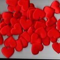 44 Stück Herzen aus Satin Stoff  4,4 cm groß  zum basteln , dekorieren Valentinstag - Liebe - Hochzeit - Heiratsantrag Bild 1