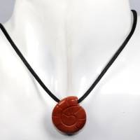 roter Jaspis (Schnecke) | Halskette mit Band oder Silber 925 --- Stein-Größe: 25 x 23 mm Bild 2