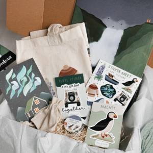 Geschenkset Island Geschenkbox Schreibwaren Reise Stofftasche, Sticker, Poster & Magnet Box mit Name Skandinavien Reise Bild 9