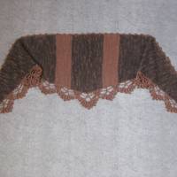 Dreieckstuch, Schaltuch aus weicher handgefärbter Wolle, gestrickt und gehäkelt, Schal, Stola Bild 3