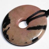 Rhodonit (Donut) | Halskette mit Band --- Stein-Größe: 35 mm Bild 5