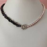 Perlenkette rosa lila 44 cm lang, Vorderverschluss, halb halb Perlenkette, exklusiv, Geschenk Frauen, Handarbeit Bayern Bild 3