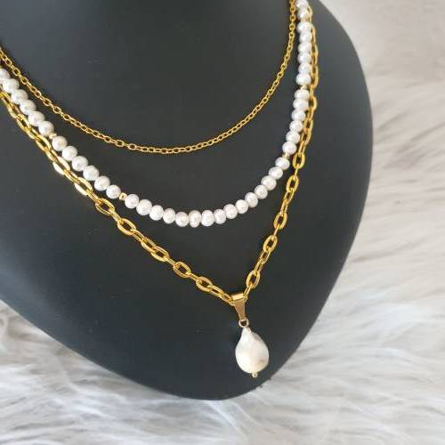 Perlenkette als Mehrfachkette in Gold/ Süßwasserperlen Halskette/ Stilmix Kette / Halsketten Set/ Statement Schmuck