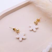 Ohrringe Blume beige/braun  in Gold allergikerfreundlich Edelstahl & Acryl - leichte Ohrringe Geschenk beste Freundin Bild 2