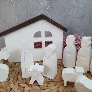 Stall und Krippe aus Keraflott mit Holzdach aus Räuchereiche | Scandi | Weihnachten Bild 2