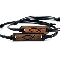 Handgefertigtes Holzarmband mit Fischsymbol - Einzigartiges Geschenk für Christen Bild 1