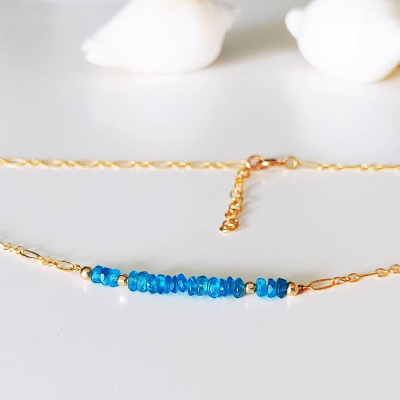 Zarte Gold filled Halskette mit Apatit blau, längenverstellbare Kette, Layer Kette Gold filled, Edelstein Kette