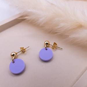 Ohrringe Punkte Lila aus Acryl in Gold allergikerfreundlich aus Edelstahl - leichte Ohrringe Punkt Lavendel - Geschenkid Bild 6
