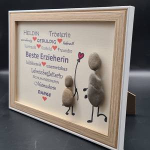 Liebevoll handgefertigtes Steinbild als Geschenk zum Abschied vom Kindergarten für die Erzieherin Bild 2