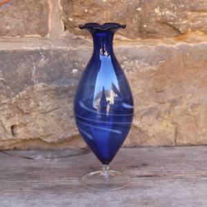 filigrane Vase Kelch Blau Glas mundgeblasen Lauscha 60er Jahre Vintage DDR GDR Bild 1