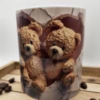 Teddy Pärchen in Herz, 3D Optik, Keramik Tasse, Kaffeetasse 330 ml Bild 1