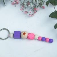 Schlüsselanhänger Taschenanhänger Holzperlen lila rosa farbig Bild 1