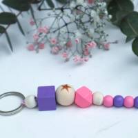 Schlüsselanhänger Taschenanhänger Holzperlen lila rosa farbig Bild 2