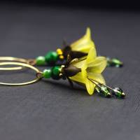 Blüten Ohrringe gelb, grün, floral, Blumeohrringe Bild 5