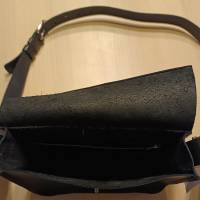 Handtasche aus schwarzem Leder Bild 3