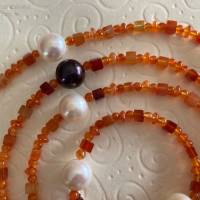 Edelsteinkette 90 cm lang, Zuchtperlen und orange Edelsteine, Geschenk Frauen, Handarbeit aus Bayern Bild 3