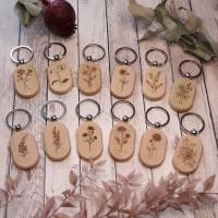 Schlüsselanhänger Geburtsblume / Schlüsselanhänger aus Holz / Besondere Geschenkidee Bild 5